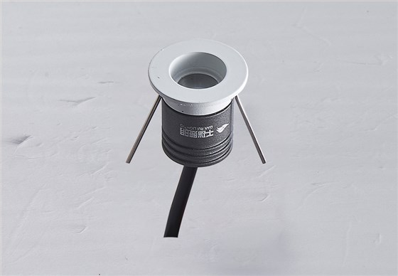 LED平面拉杆灯QR-21-009