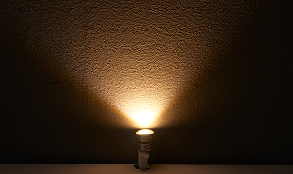 浅谈LED投光灯维护知识及注意事项